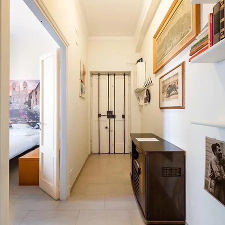 Apartament Piazza Carracci