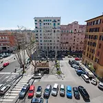 Apartment Piazza Carracci *