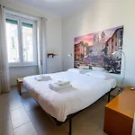 Piazza Carracci *